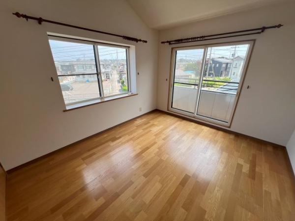 八戸市大久保字坂ノ脇 洋室