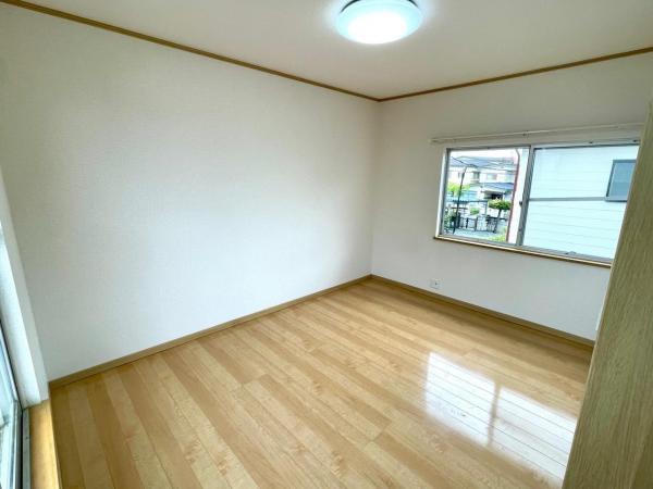 八戸市類家４丁目 洋室