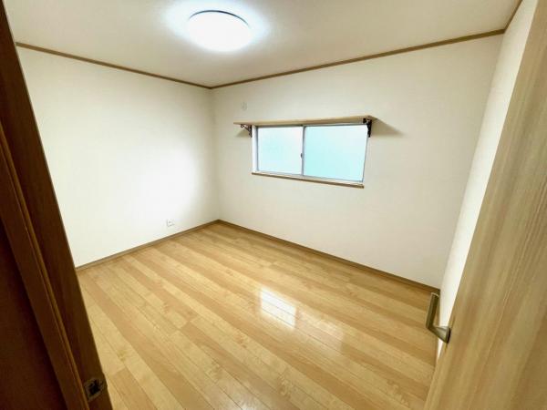 八戸市類家４丁目 洋室