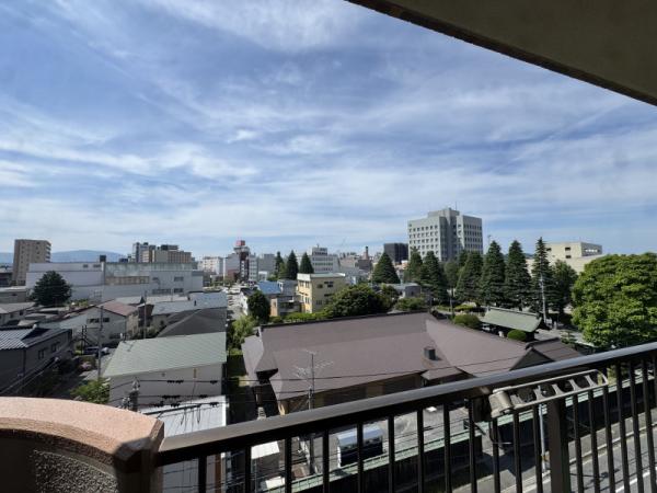 中古マンション 八戸市内丸３丁目5-39 JR八戸線本八戸駅 990万円