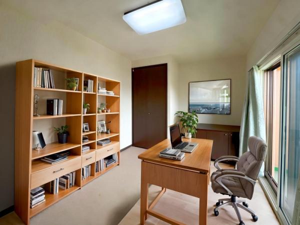 中古マンション 八戸市内丸３丁目5-39 JR八戸線本八戸駅 990万円