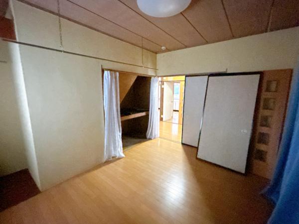 八戸市大字河原木字小田 洋室