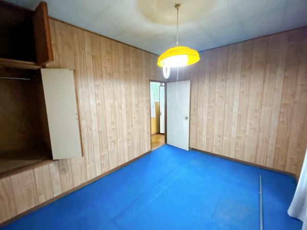 八戸市大字河原木字小田 洋室