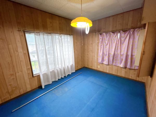 八戸市大字河原木字小田 洋室