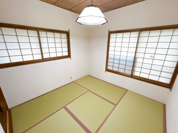 八戸市大字河原木字小田 洋室