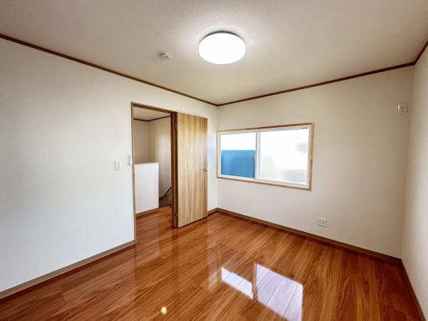  八戸市大字湊町字縄張 洋室