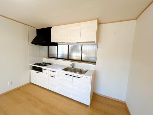 八戸市大字沢里字沢里山 キッチン 