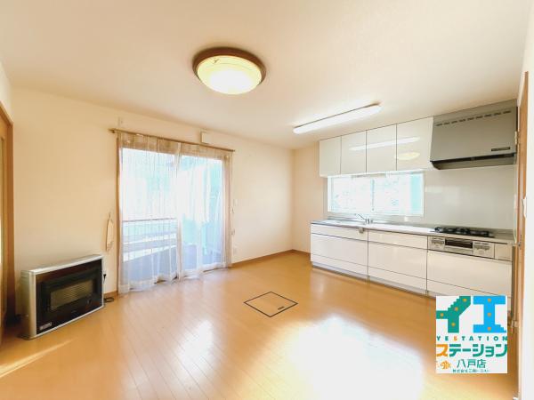 八戸市南白山台２丁目 