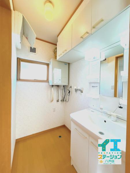 八戸市南白山台２丁目 