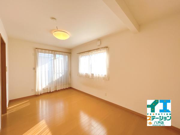 八戸市南白山台２丁目 