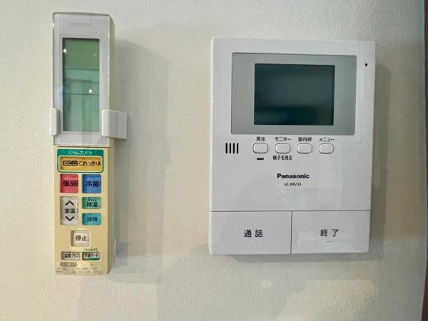 八戸市田向１丁目 TVモニター付きインターフォン