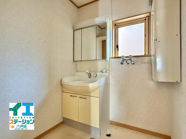 中古戸建 八戸市大字大久保字町道22-10 JR八戸線白銀駅 980万円