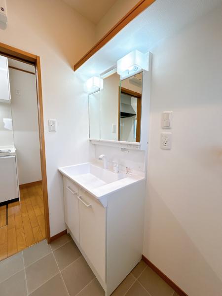 中古戸建 八戸市大字妙字間山8-24 JR八戸線陸奥湊駅 1,249万円