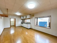 三戸郡五戸町字古舘向 リビング 