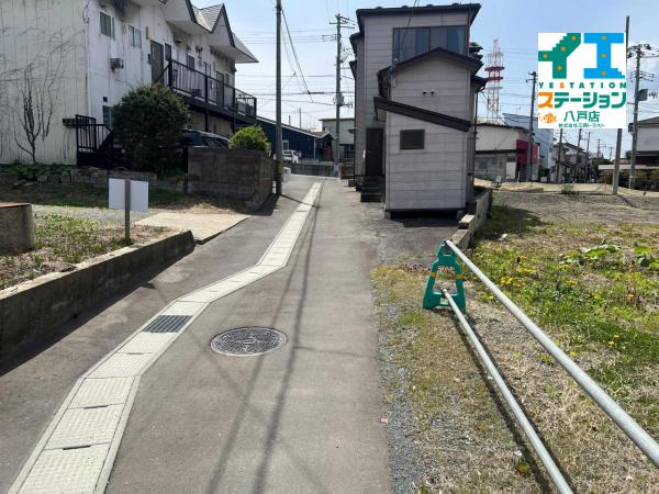 土地 八戸市柏崎５丁目117-41、117-42、117-43、117-20、117-22、117-33（住居表示未確定） JR八戸線小中野駅 2,233万円