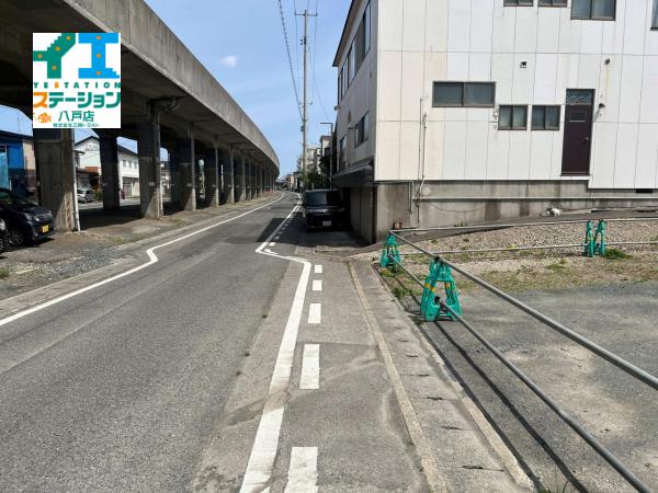 土地 八戸市柏崎５丁目117-41、117-42、117-43、117-20、117-22、117-33（住居表示未確定） JR八戸線小中野駅 2,233万円