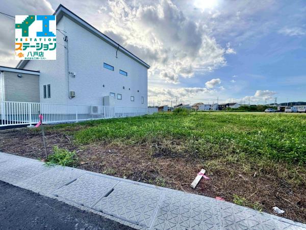 土地 八戸市大字尻内町字根市内矢沢1-8、2-3（住居表示未確定） JR東北新幹線八戸駅 1,365万円