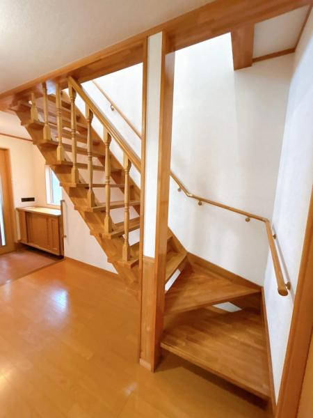 中古戸建 八戸市湊高台６丁目2-1 JR八戸線白銀駅 商談中