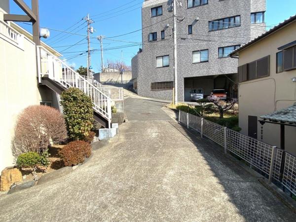 土地 伊勢原市桜台１丁目 小田急線伊勢原駅 2,700万円