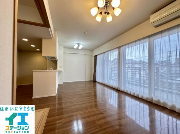 クランズスクエア仁王ガーデンコート リビングダイニング