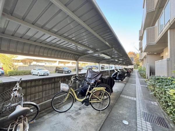 サーパス西陵樟館 駐輪場