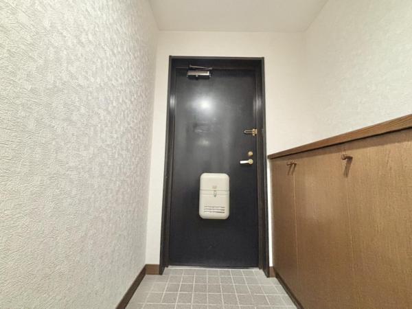 サーパス西陵樟館 玄関 