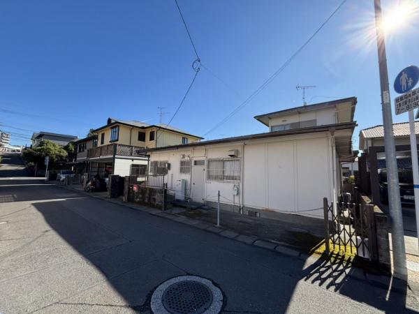 大明丘売地 前面道路含む現地写真 