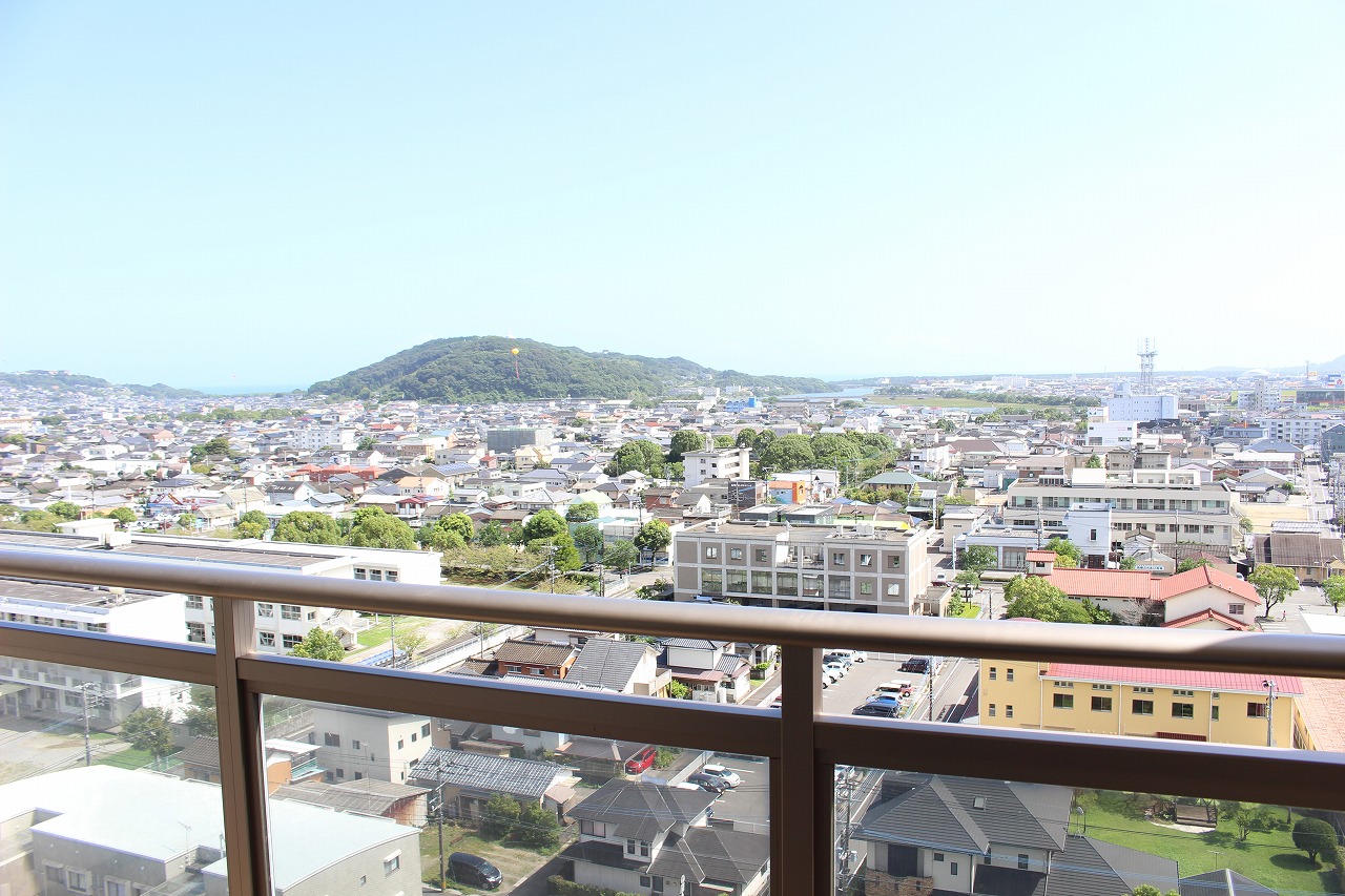   JR日豊本線日向市駅 -