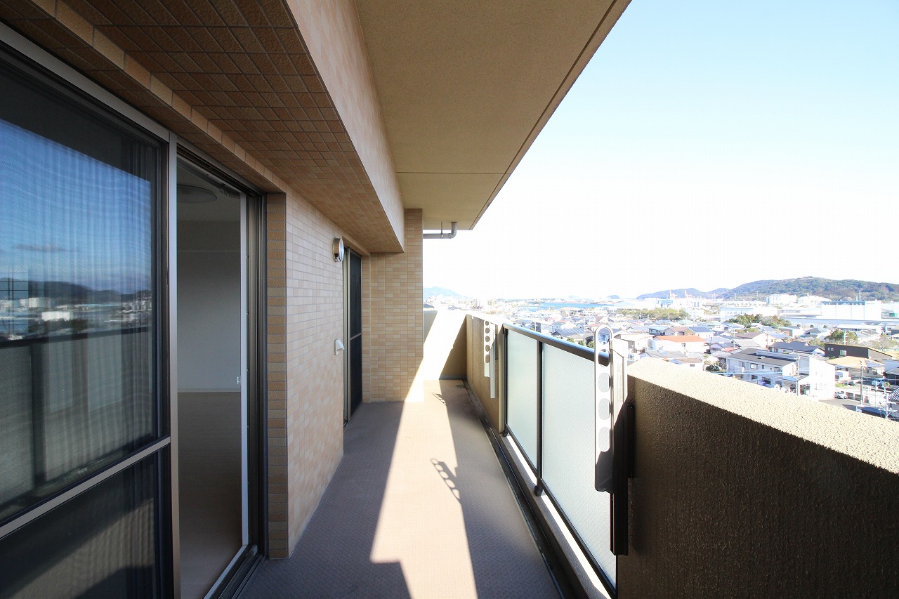   JR日豊本線日向市駅 -